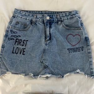 Denim skirt